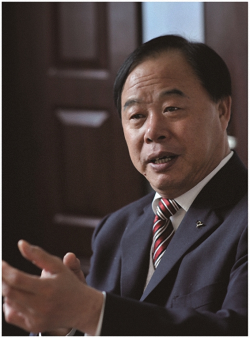 董事長李學峰被評為全國建材行業(yè)優(yōu)秀企業(yè)家