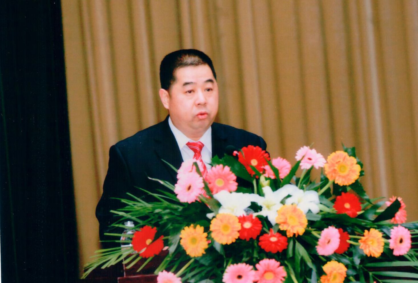 齊峰新材2014年度工作大會隆重召開