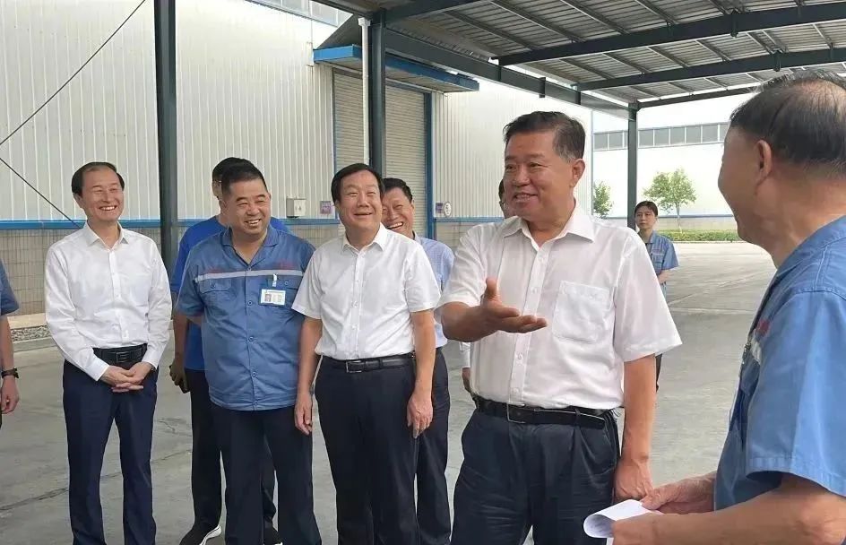 省政協(xié)黨組副書記、副主席林峰海來齊峰調(diào)研并看望省政協(xié)委員